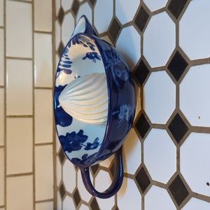 Anthropologie Ceramic Floral Lemon Juicer with Spout